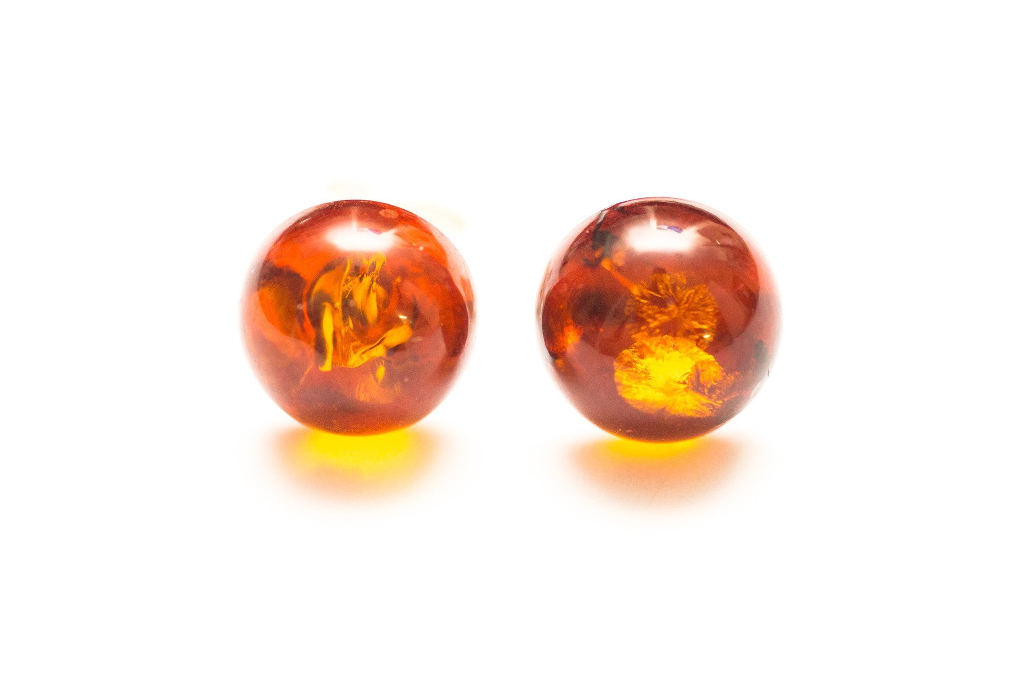 baltic-beauty-round-amber-stud-earrings-9298634054