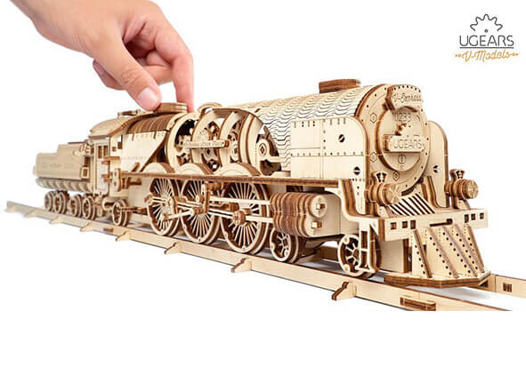 Ugears_V-Express-Steam-Train-with-Tender-Model5-max-1100-1