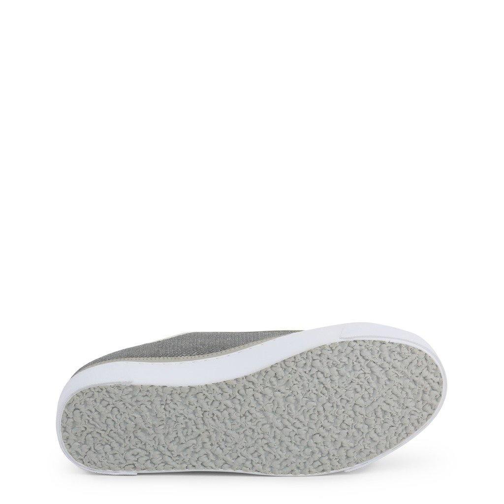 43d93168e90f096715c9dda5e70b9231