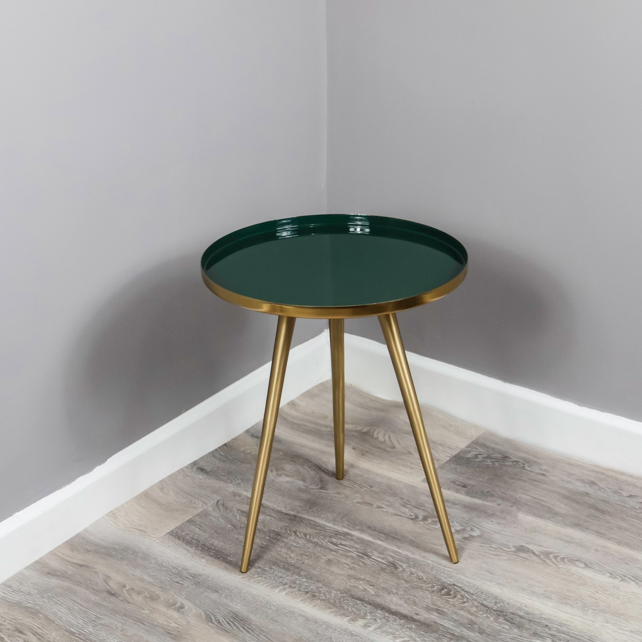 side-table-green-enamel-tray-by-native-home-lifestyle-454401