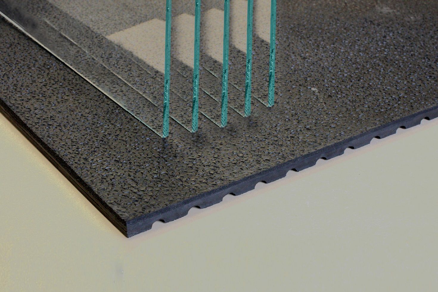 blue-diamond-dynamat-stable-mat-size-120cm-x-180cm-x-1cm-3-69847-p