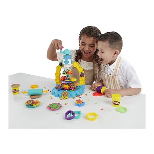 play-doh-kitchen-creations-sprinkle-cookie-surprise-3