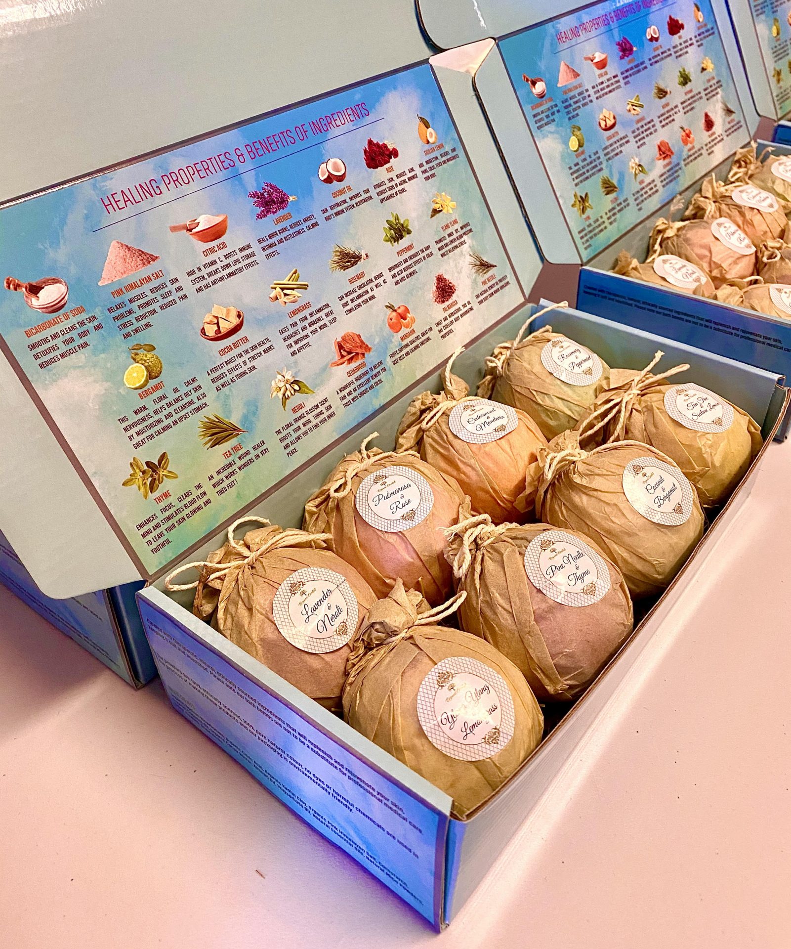 Eight-Piece-with-Box-Open