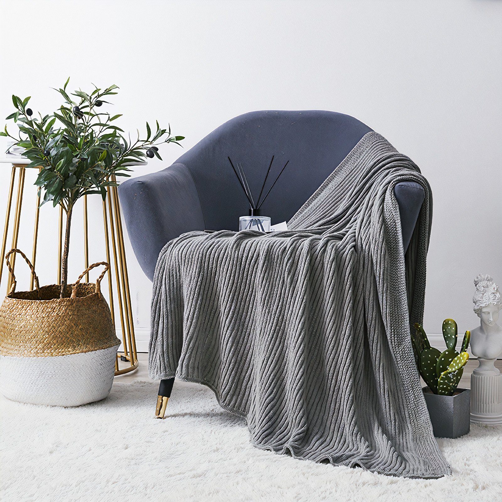 throw-cable-knit-throws-1_322e9e2d-c57f-4c50-900c-5bc49cccea98