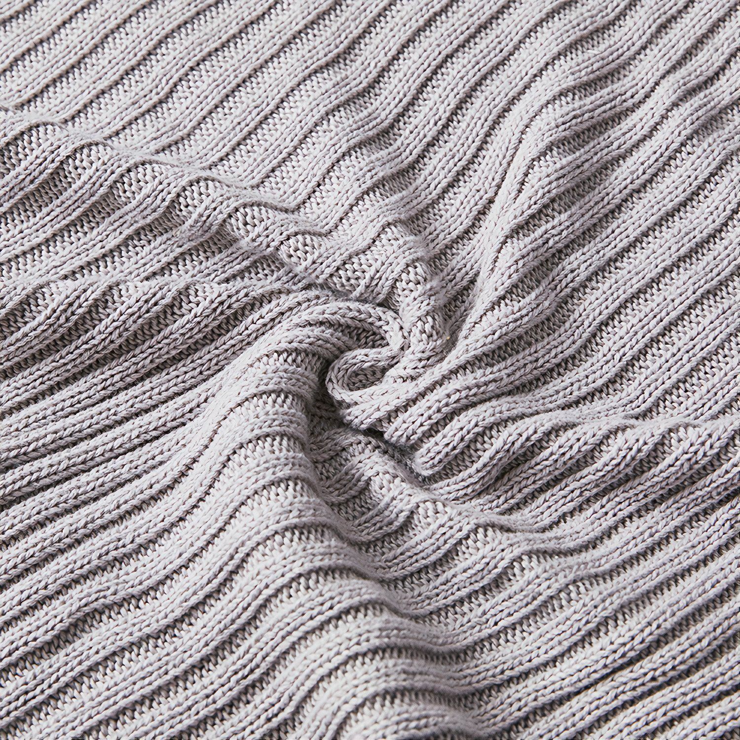 throw-cable-knit-throws-4_181ccae1-5c99-400a-8420-18e5ea80635a