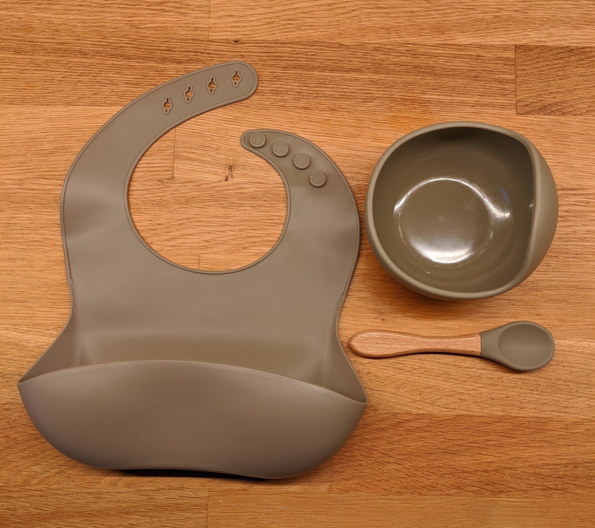 rust-and-silver-sage-silicone-suction-bowl-bib-and-spoon-set-wooden-spoon-604318