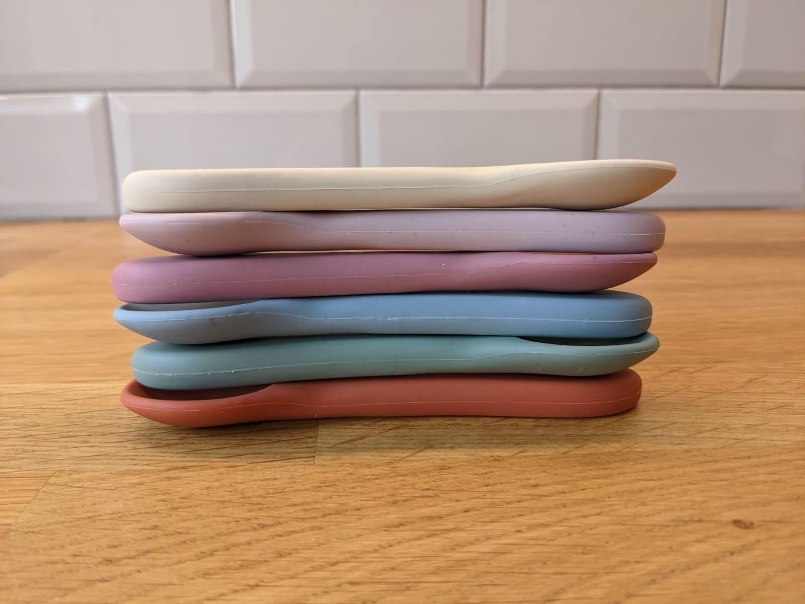 silicone-baby-spoons-set-of-three-538197