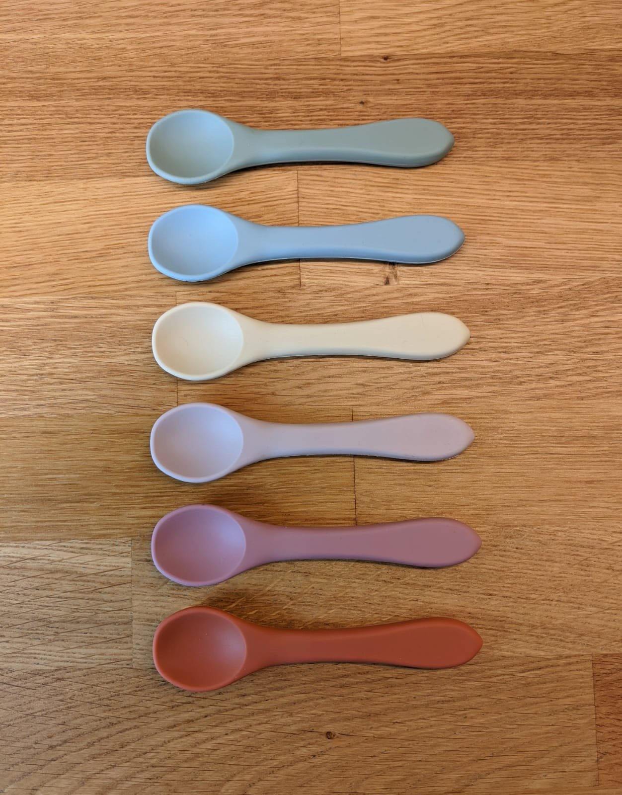 silicone-baby-spoons-set-of-three-708850