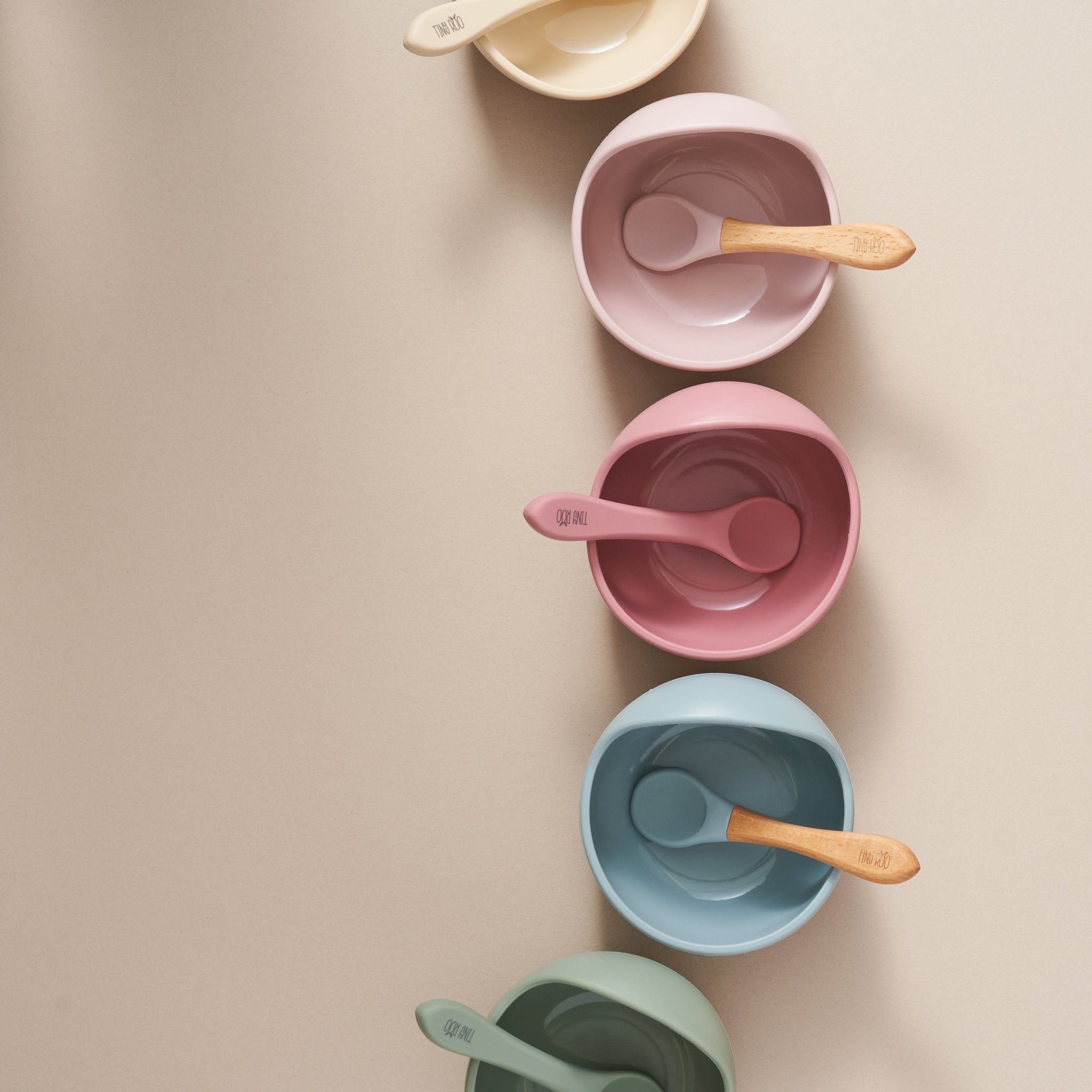 silicone-suction-bowl-and-spoon-set-147420