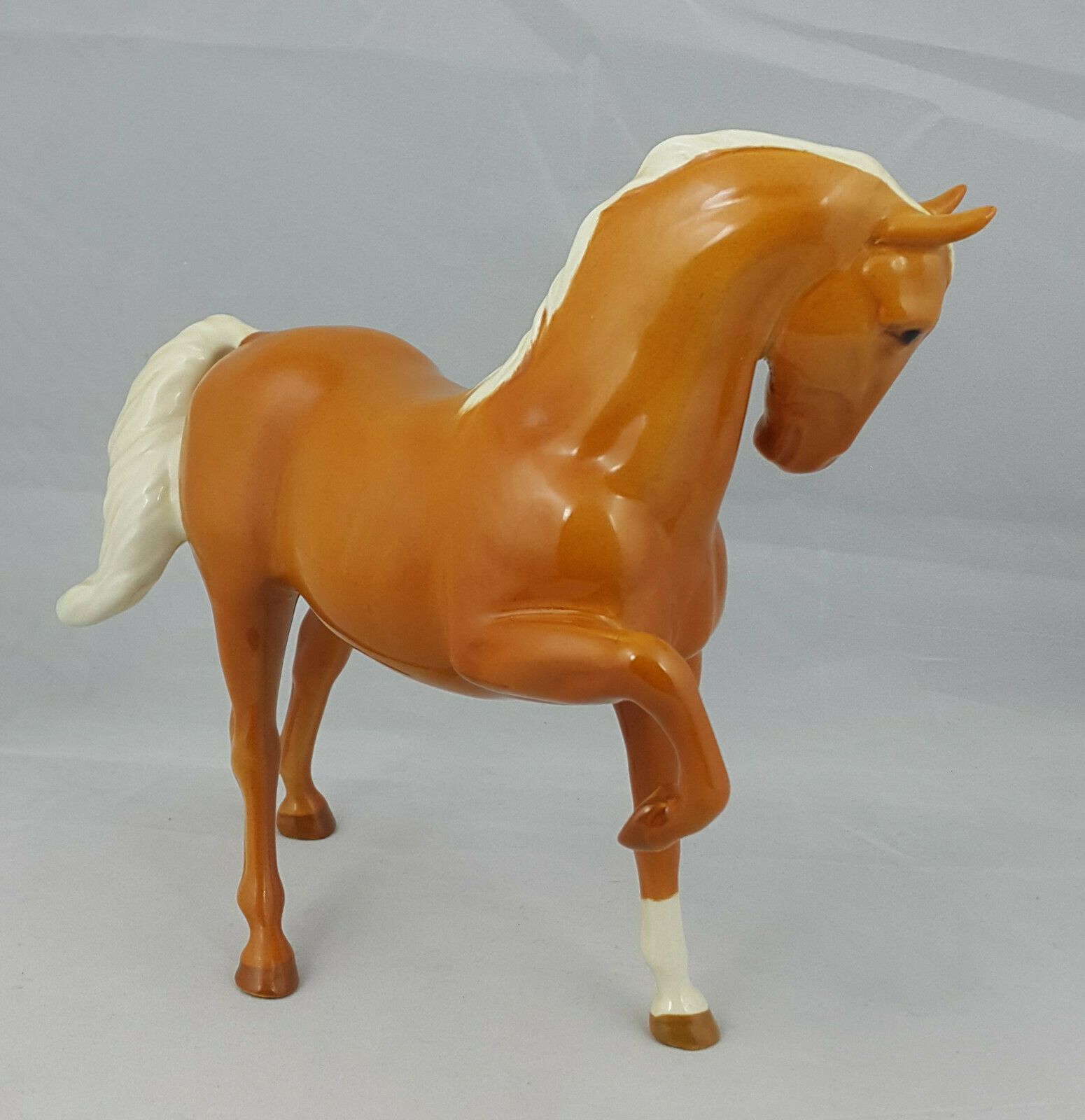 5ec65c6444f761112acedfb9