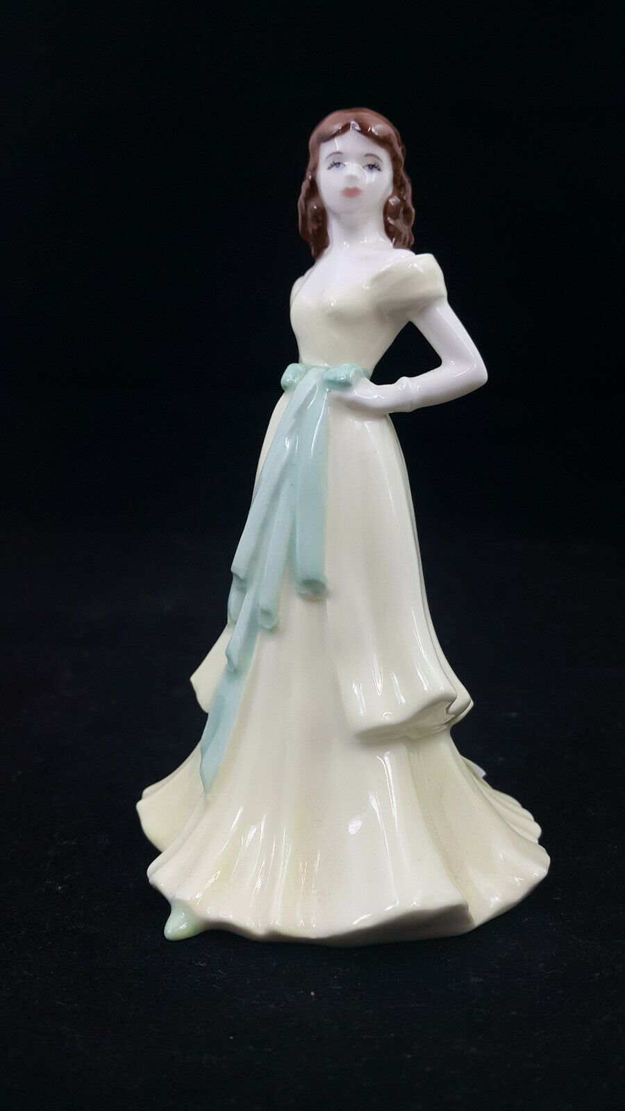 6033f72d57ff403af6f38879