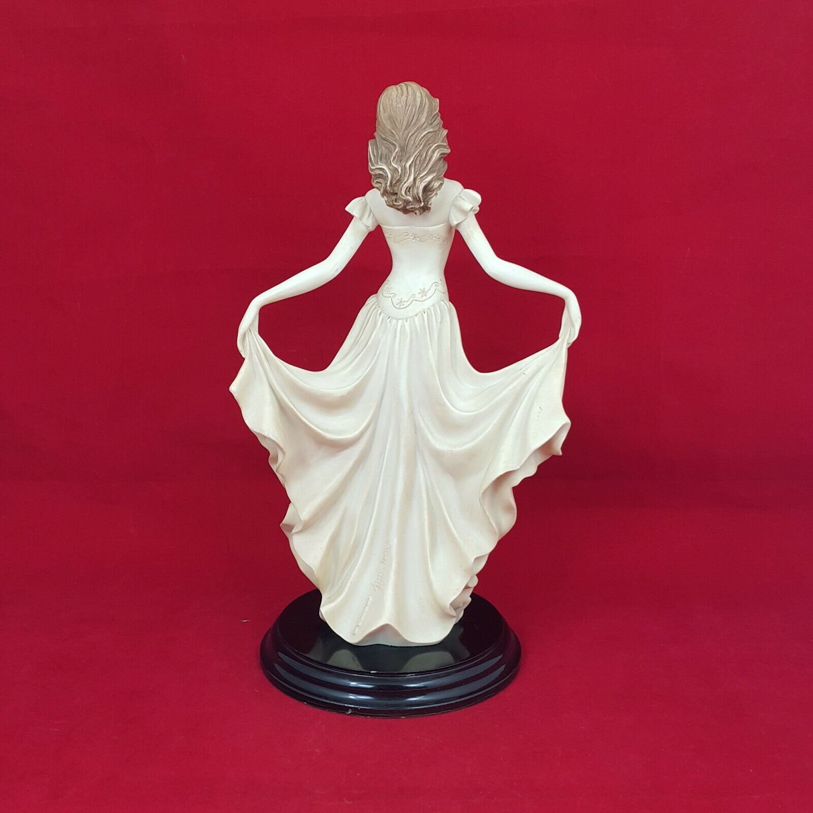 6102da93329cd44d33d013e8