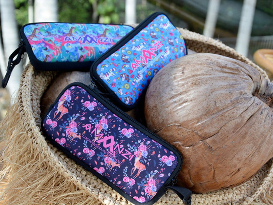 amanzi-bambini-neoprene-case-2_b5b8206a-971d-4000-99fd-1bfb6af4c18b