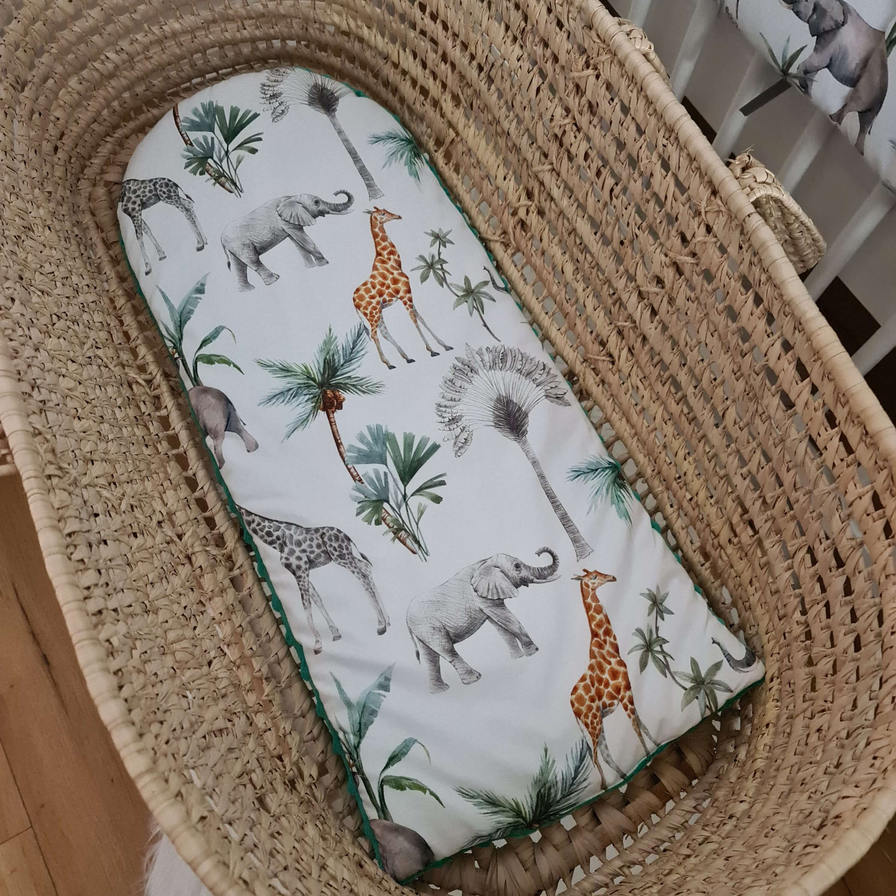 babyinsertpaddedlinerforprammosesbasketcarrycotorganicmattress_1bcf0cca-bf03-48bb-905d-f8189bdea846