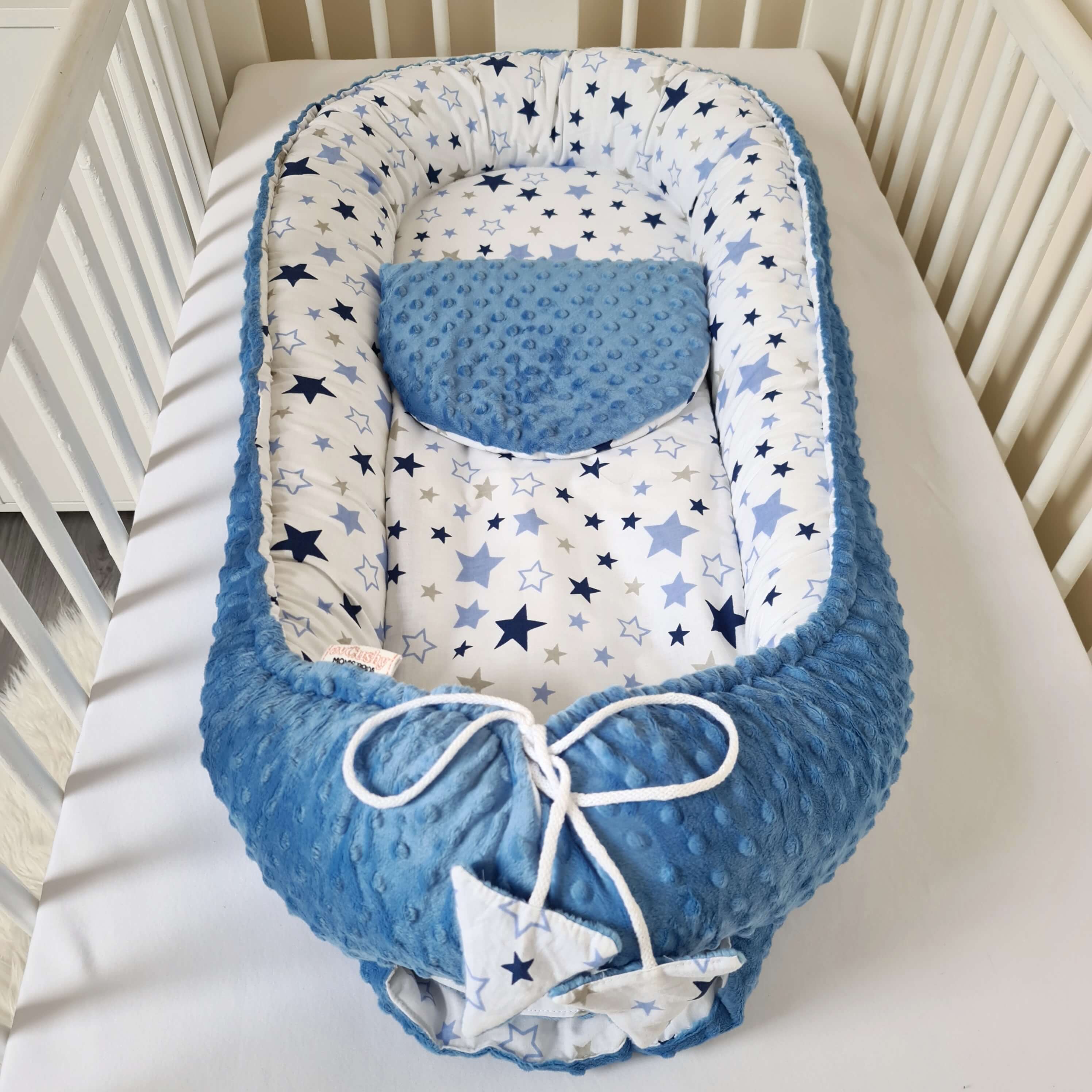 babypodxlbignestfortoddlerbluewithstarsnestwithlinerevcushy_dfcf1b03-42f7-4487-be6d-cbbdda06a1eb