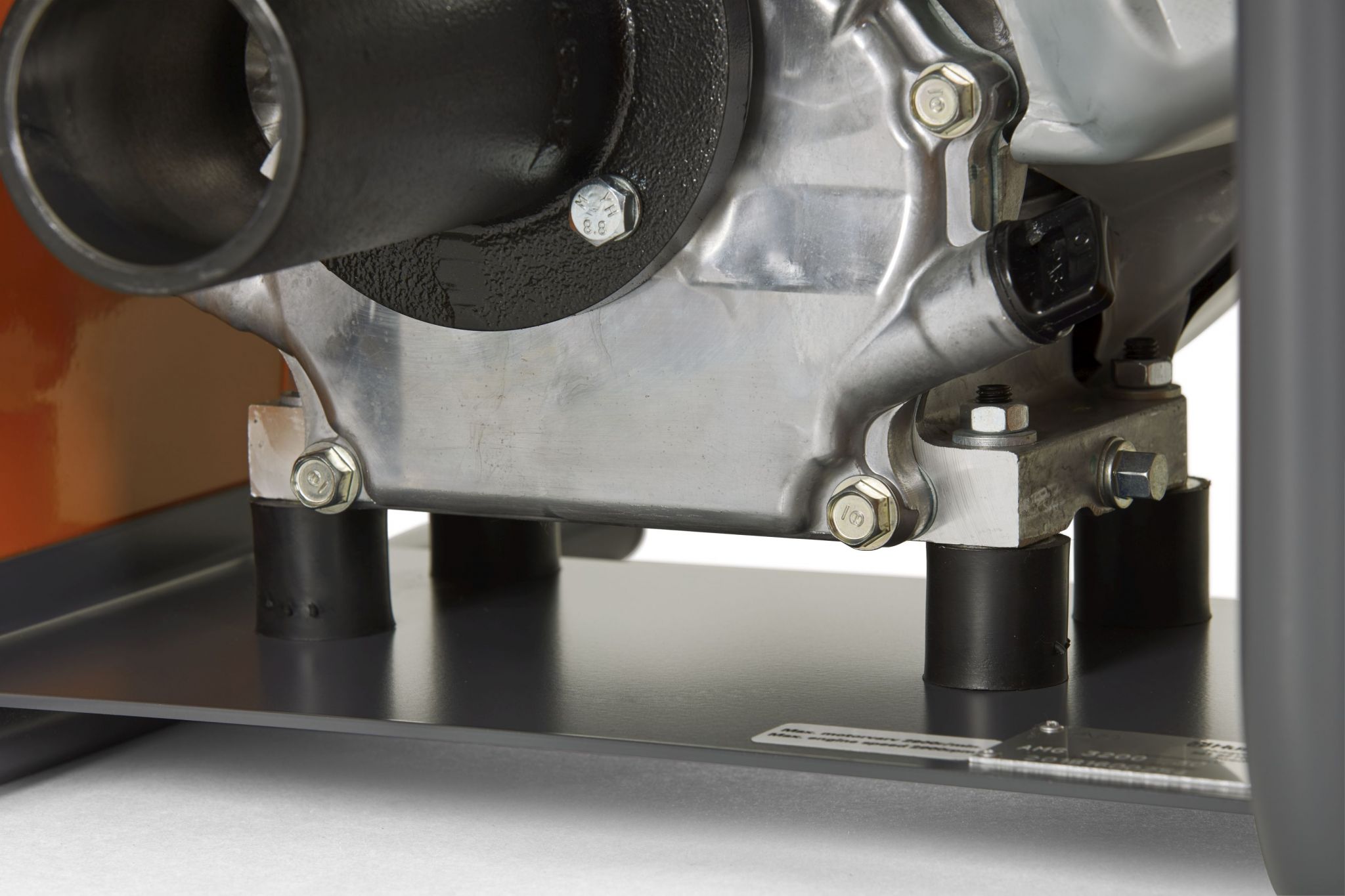 Husqvarna-AMG3200-Poker-Drive-Unit-Petrol-Bottom