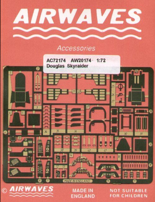airwaves-1-72-douglas-skyraider-aec72174-1-298564-p
