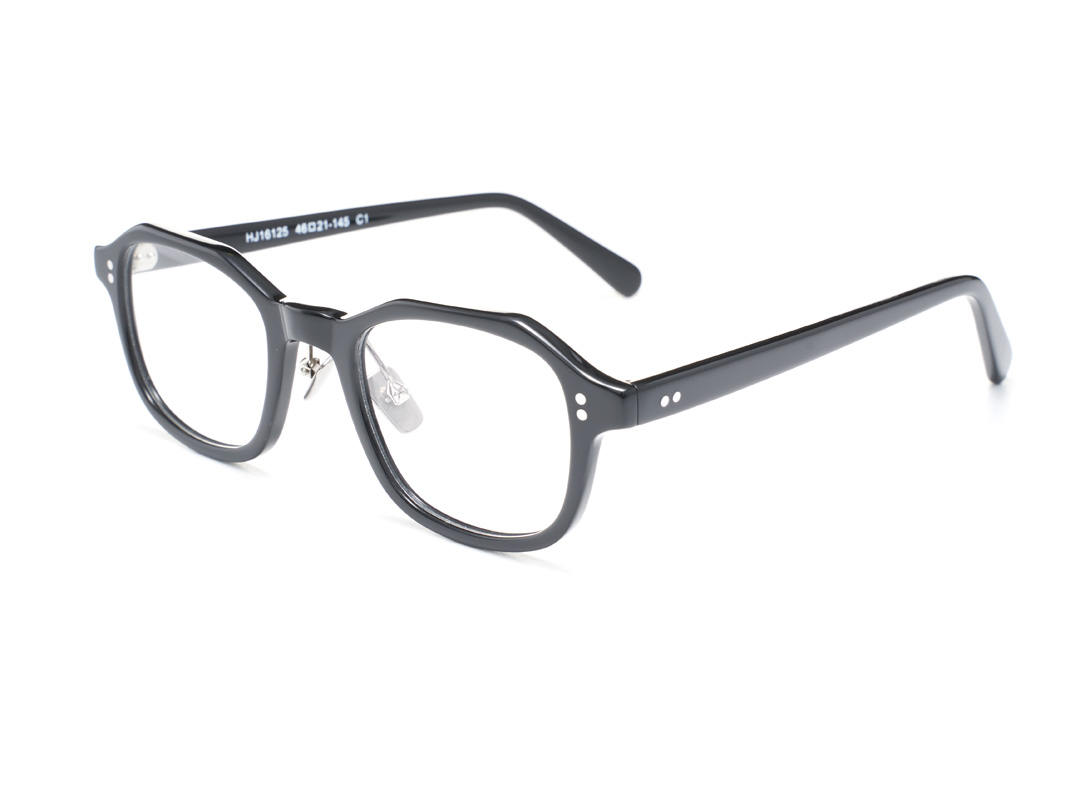 Framed-2-studio03904