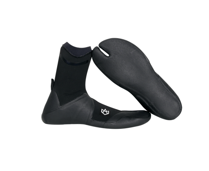 MANERA-X10D-3mm-boots-e1643720202319