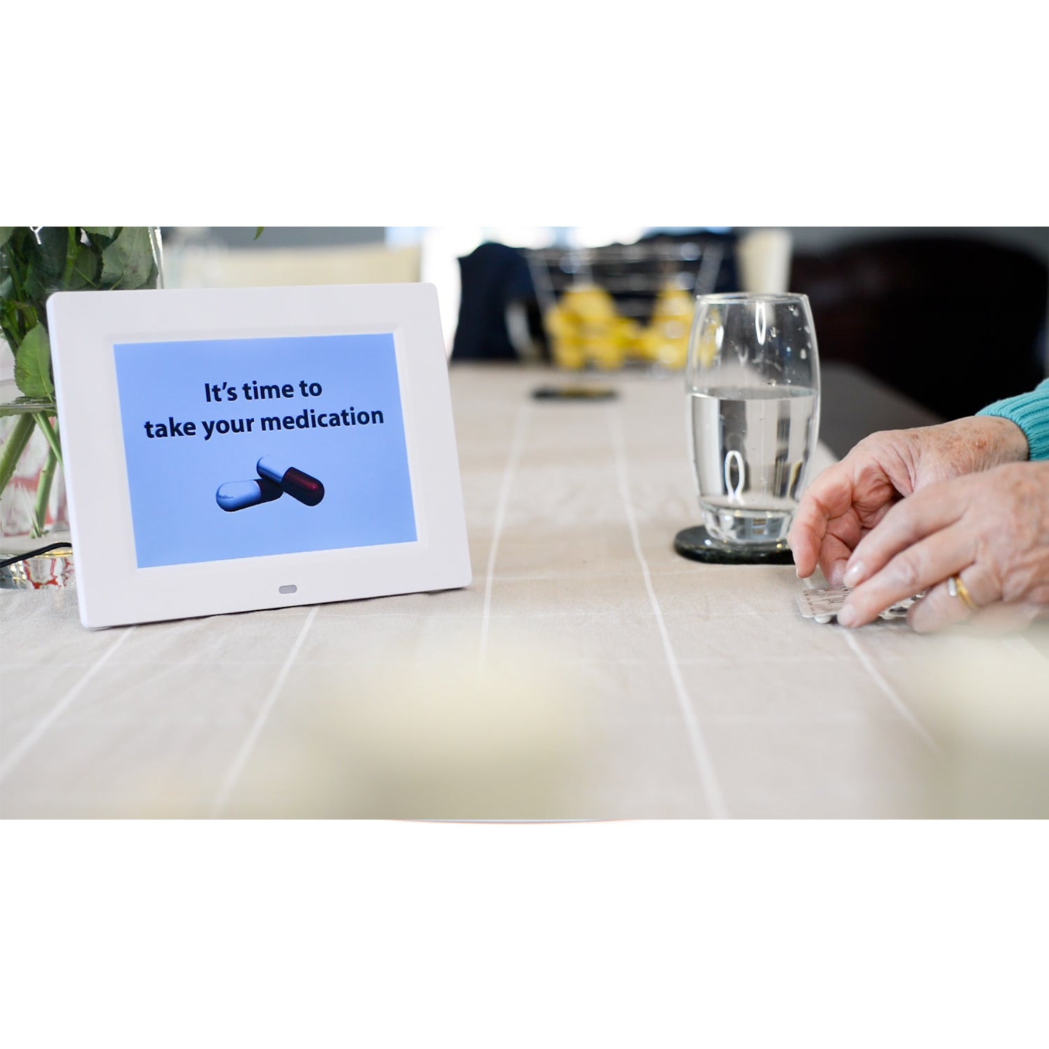 REMC001W8Storyandsons