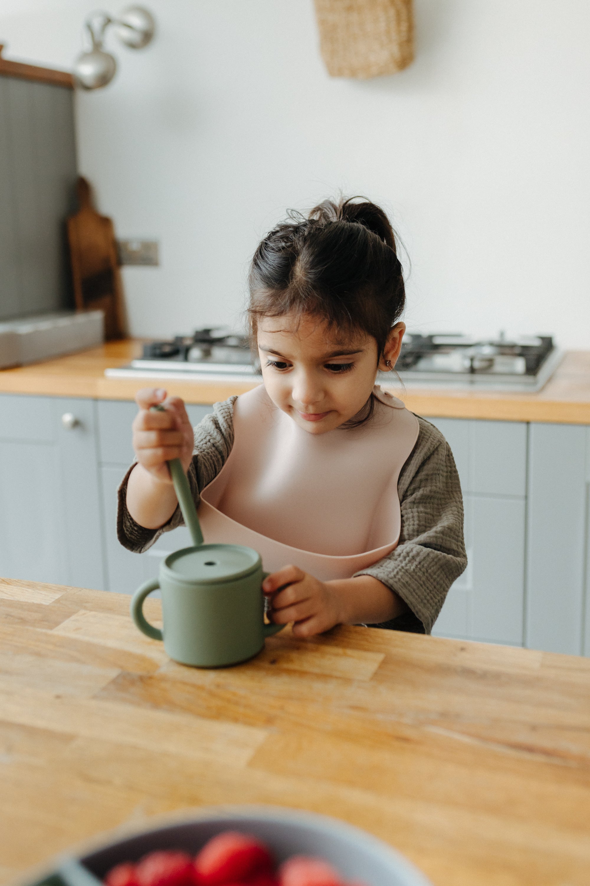 Pipetta-33_325b5343-4ddd-44d0-bede-0ea596482fd0