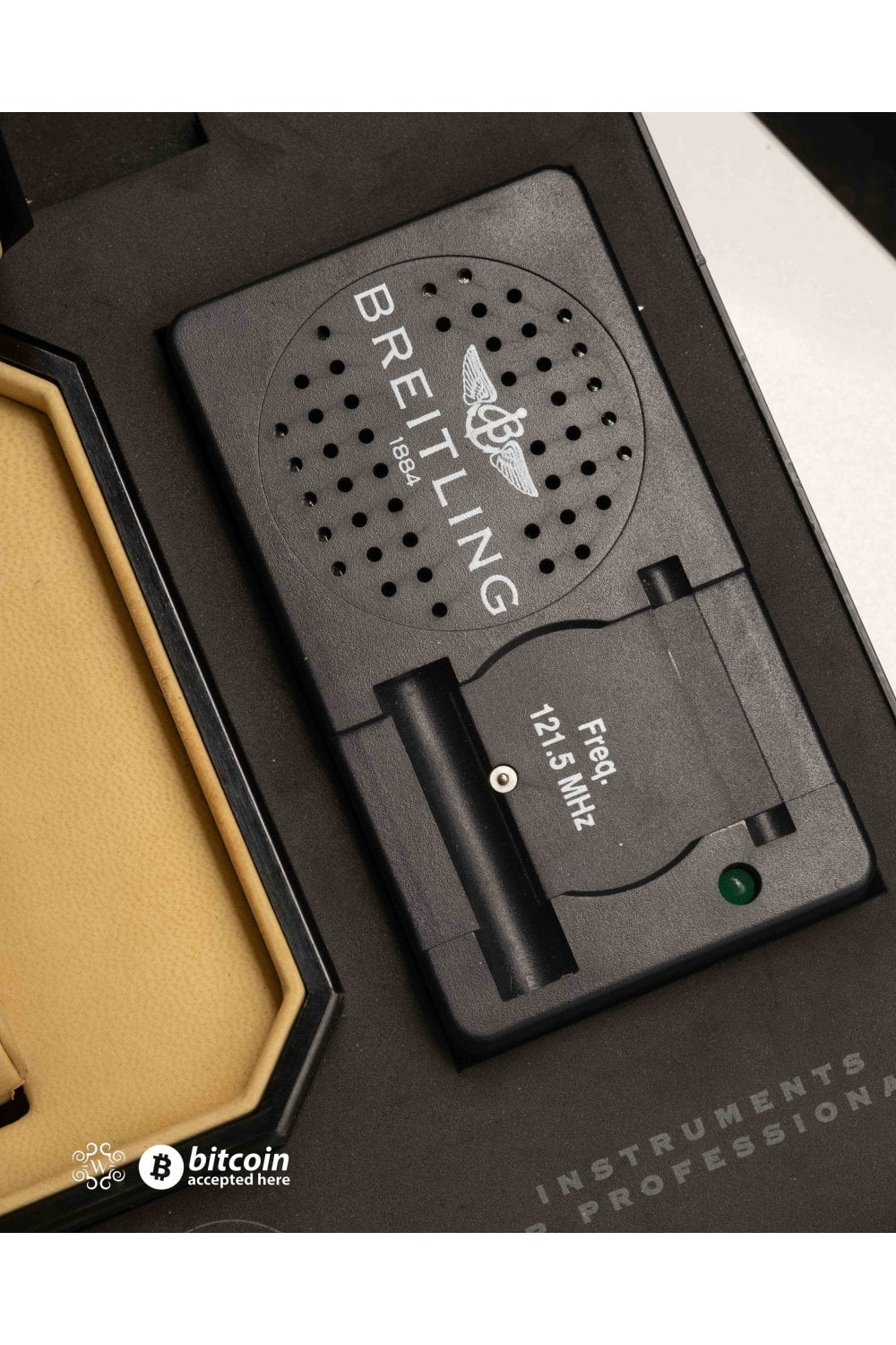 breitling-emergency-a73321-2005-serviced-2019-p2111-9152_image