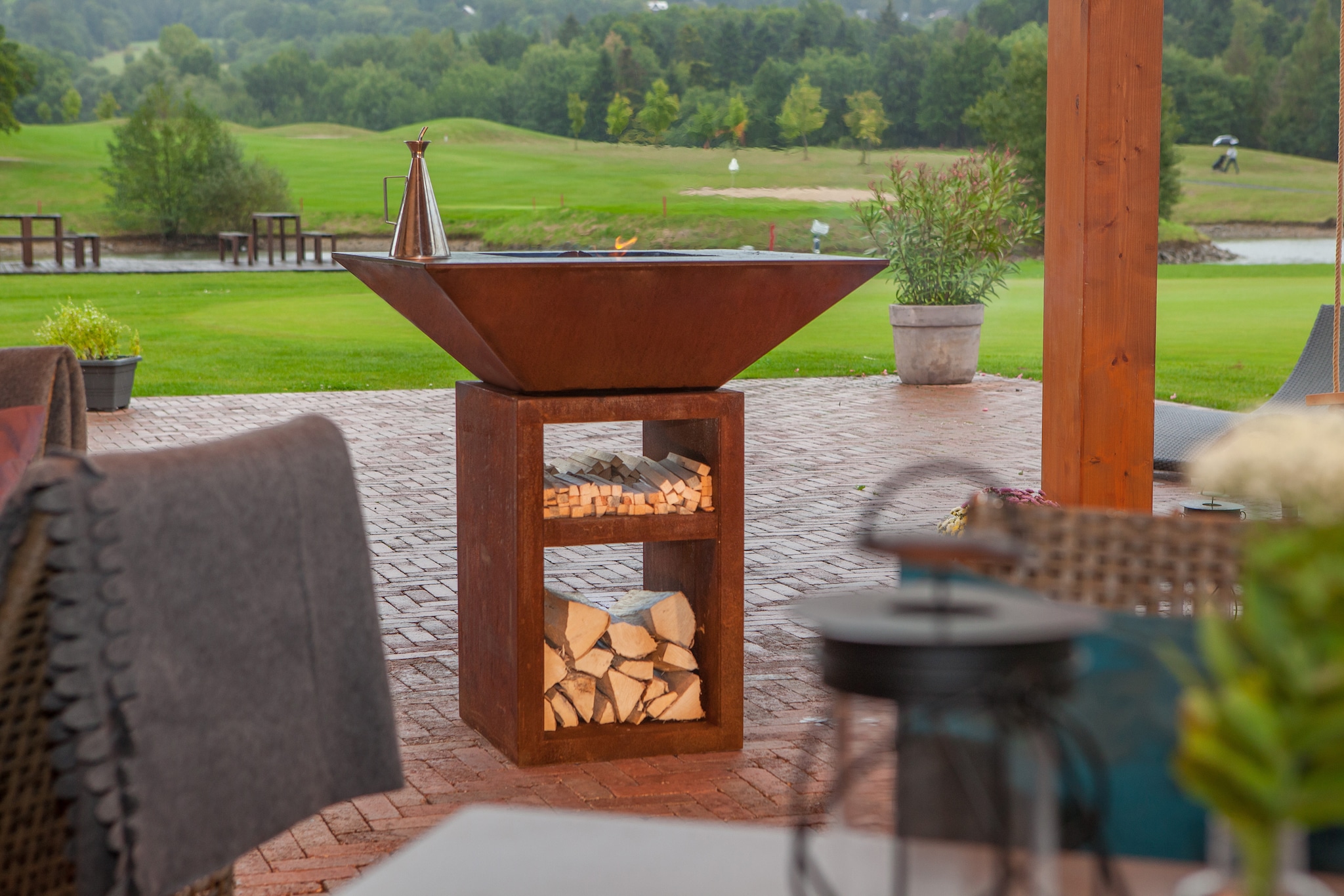 Vulcanus-Pro-730-chef-no-background-3