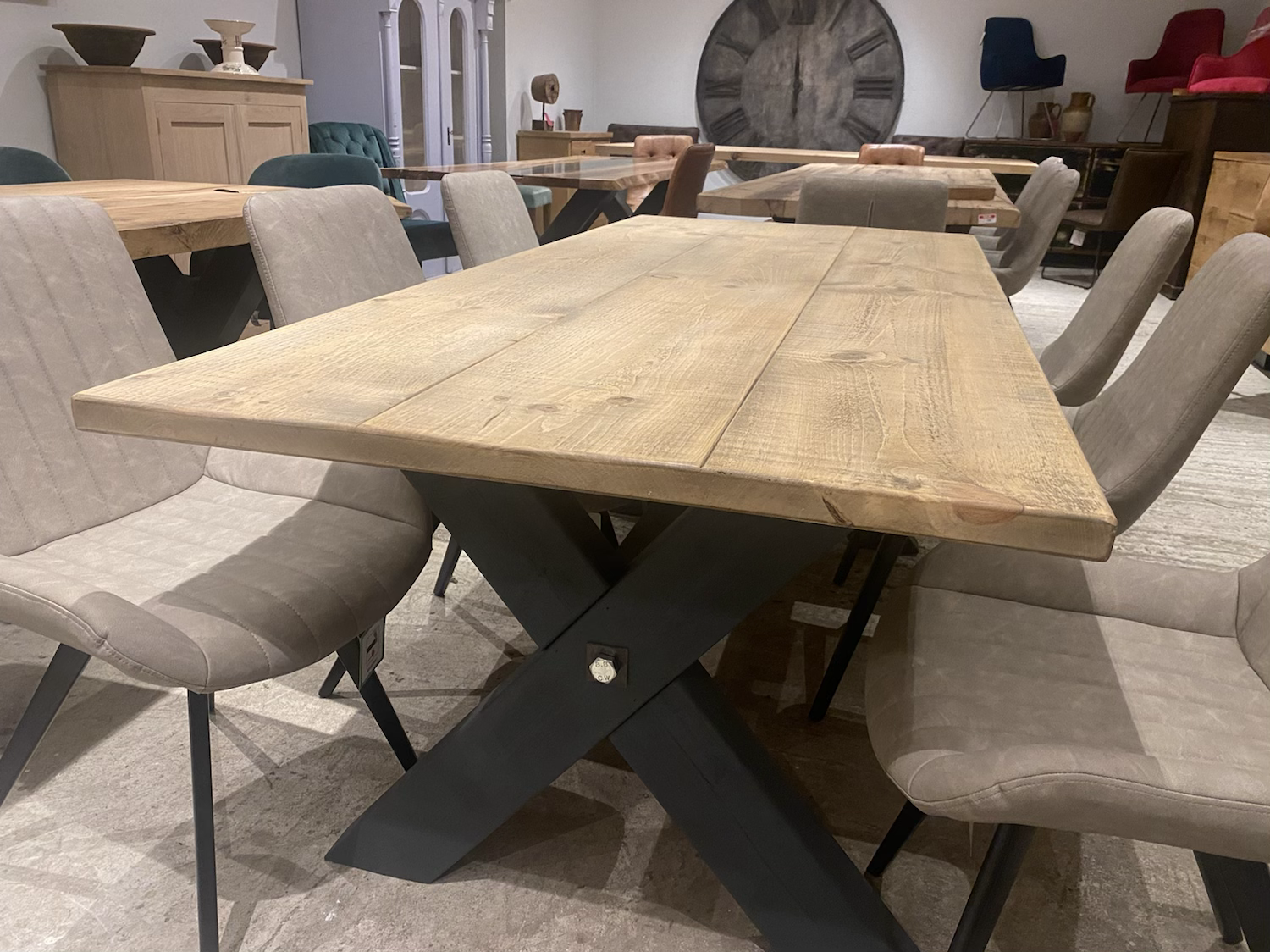 f29115_f69a29e925e54bebbd6322643fe19796mv2