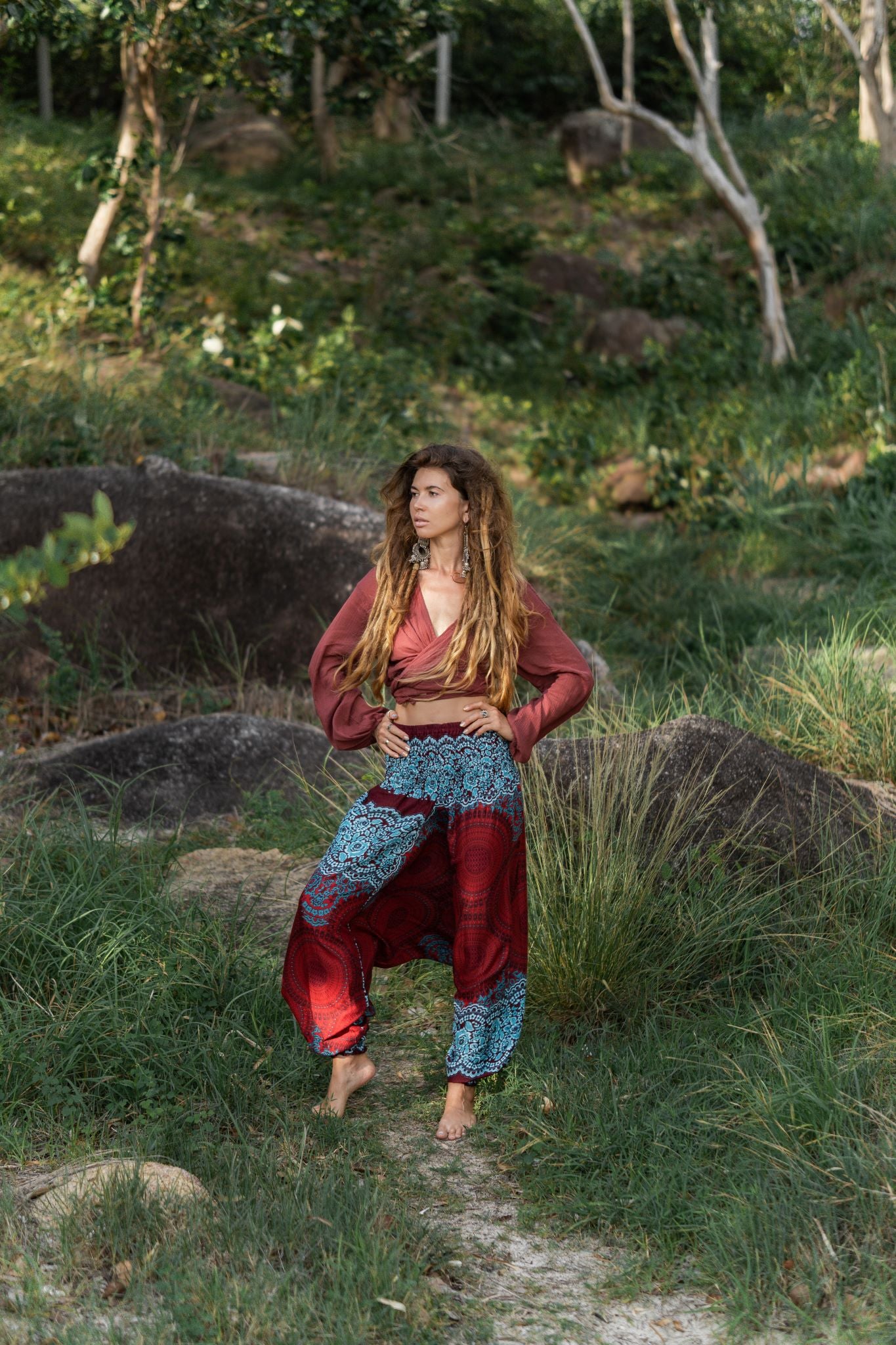 harem-trousers-red-mandala-pattern-aladdin-pants_2