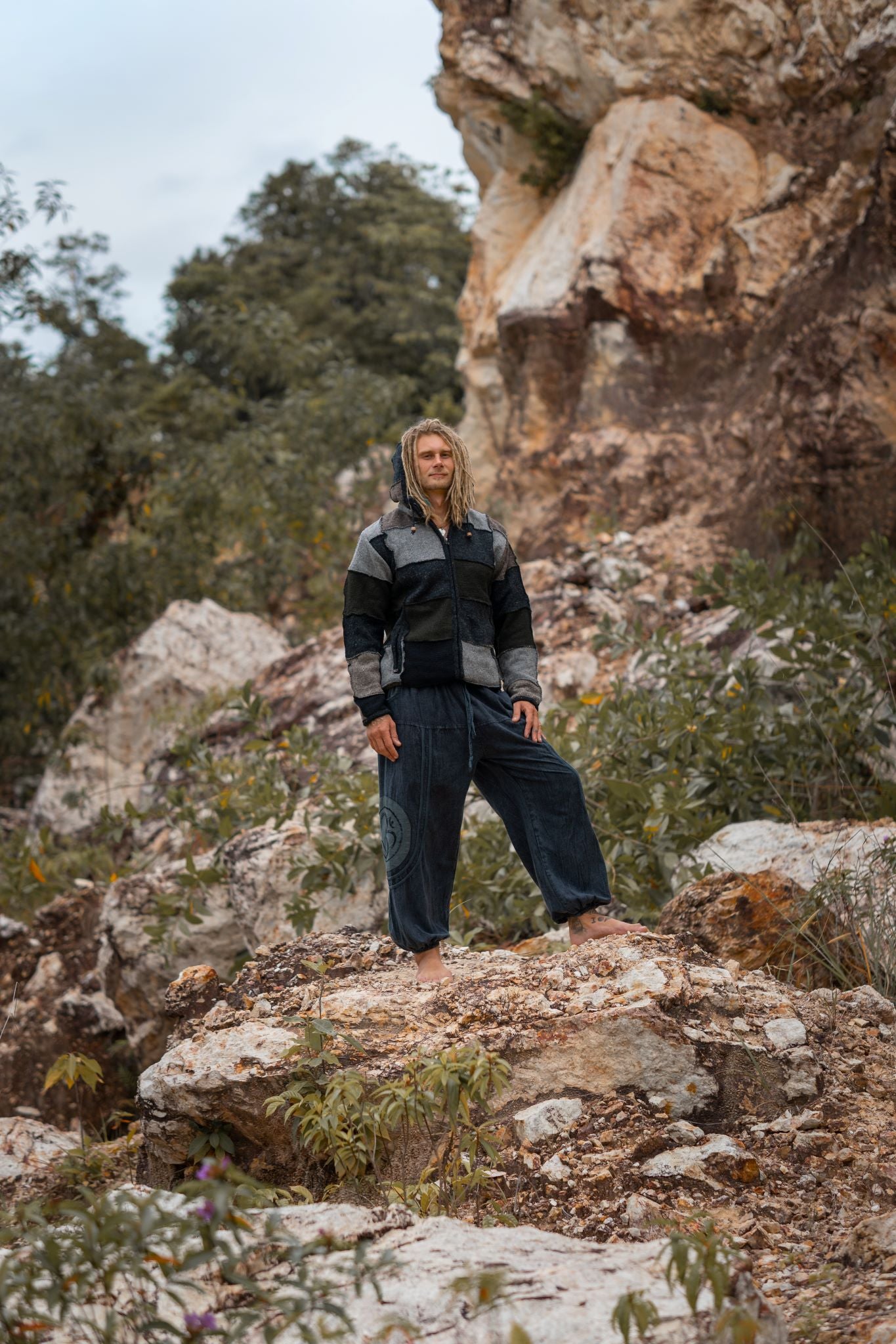 mens-stonewashed-ohm-harem-pants-festival-trousers-grey_2