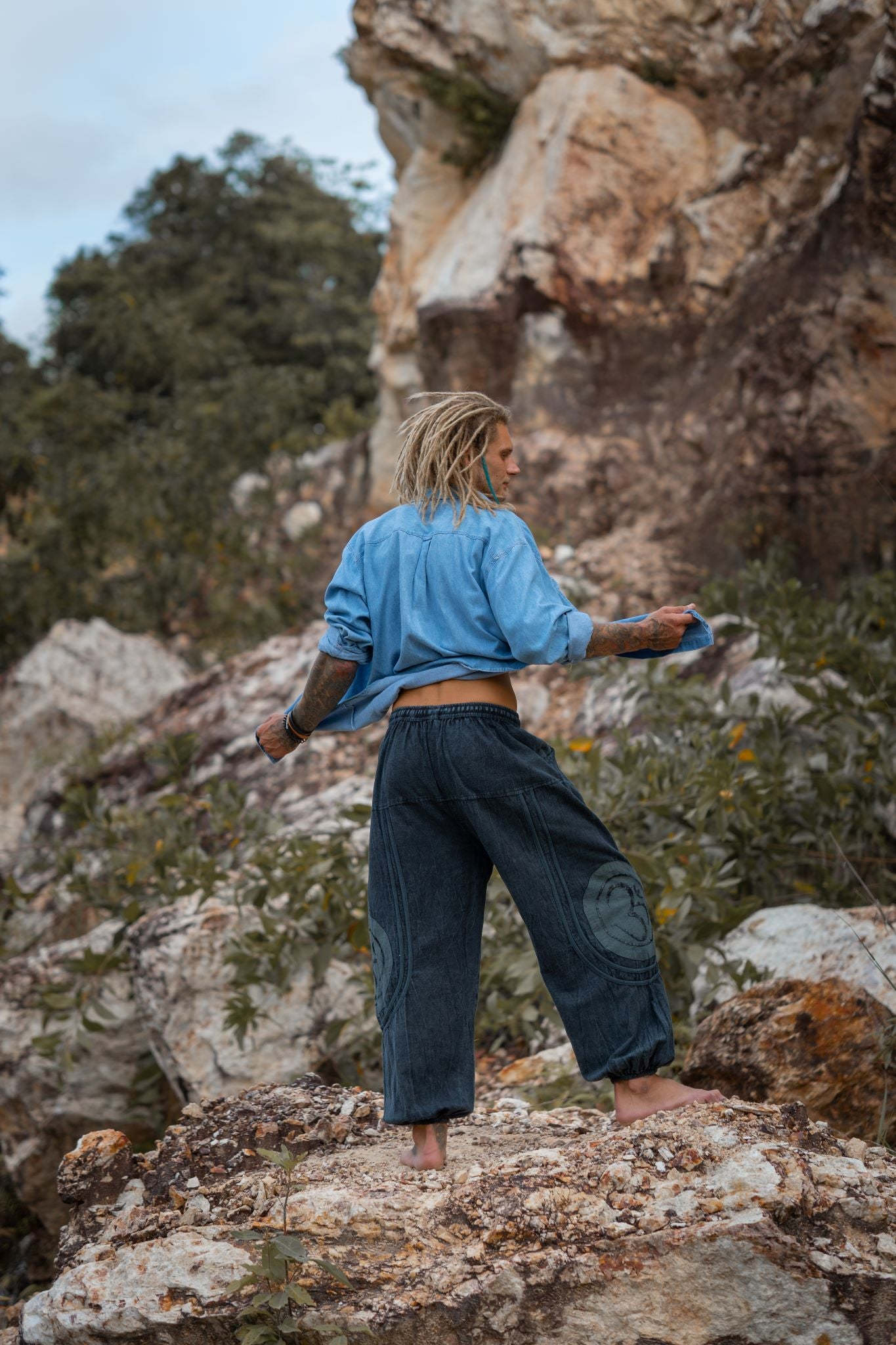 mens-stonewashed-ohm-harem-pants-festival-trousers-grey_4