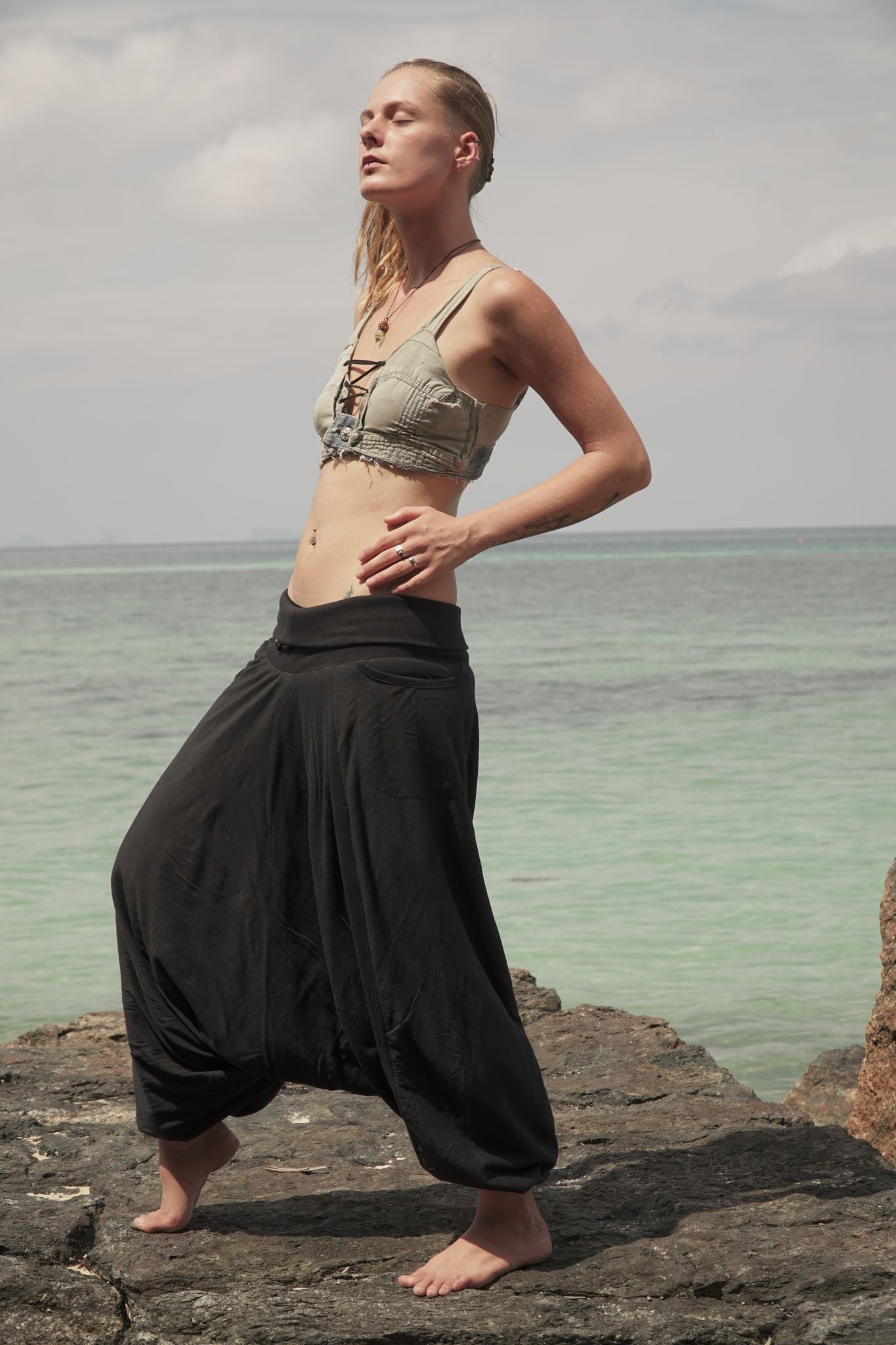 warm-harem-pants-black-plain-fleece-lined_2