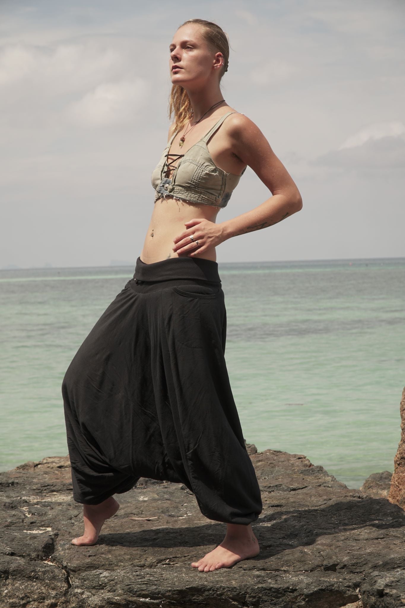 warm-harem-pants-black-plain-fleece-lined_4