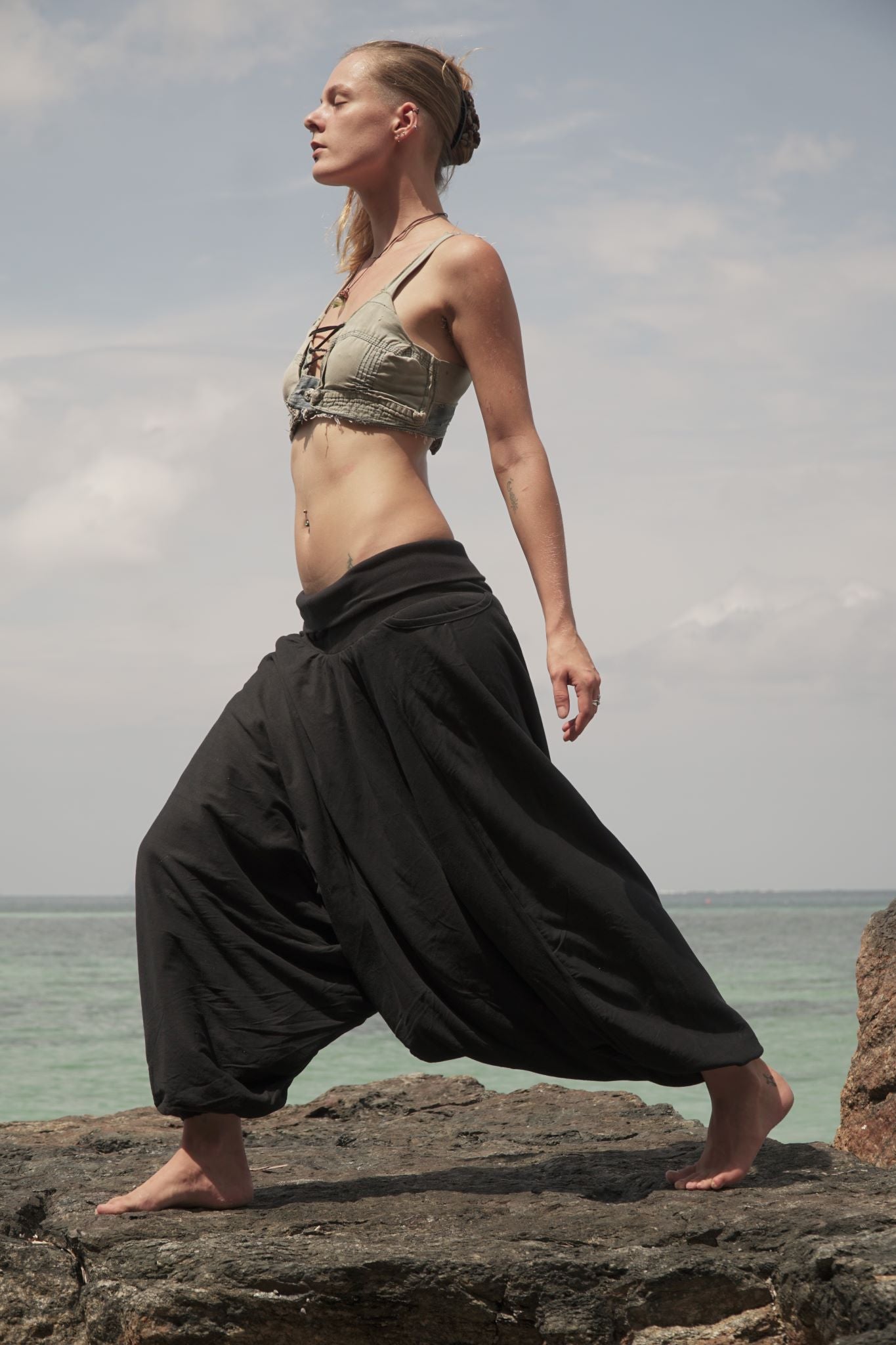 warm-harem-pants-black-plain-fleece-lined_7