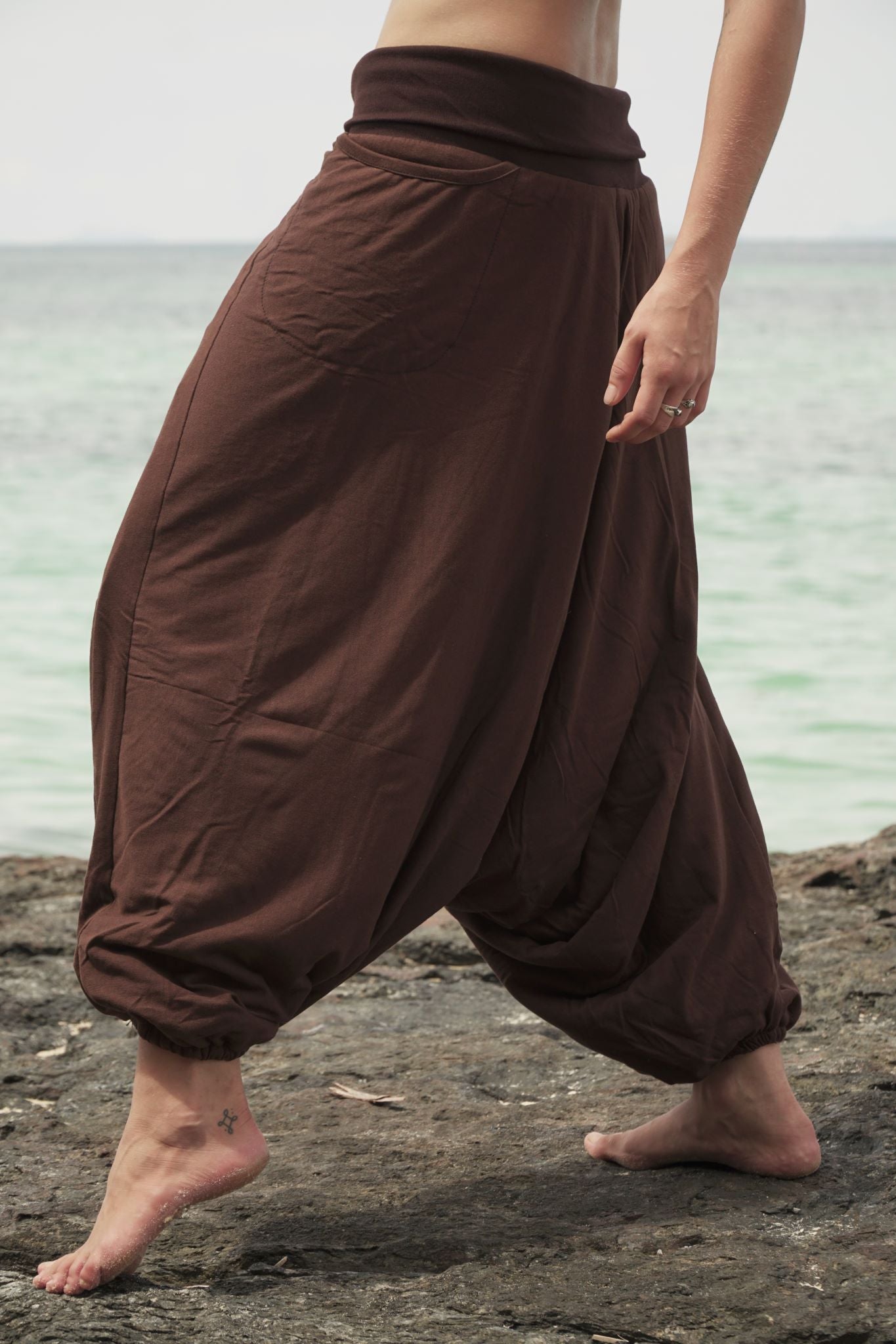 warm-harem-pants-brown-plain-fleece-lined_11