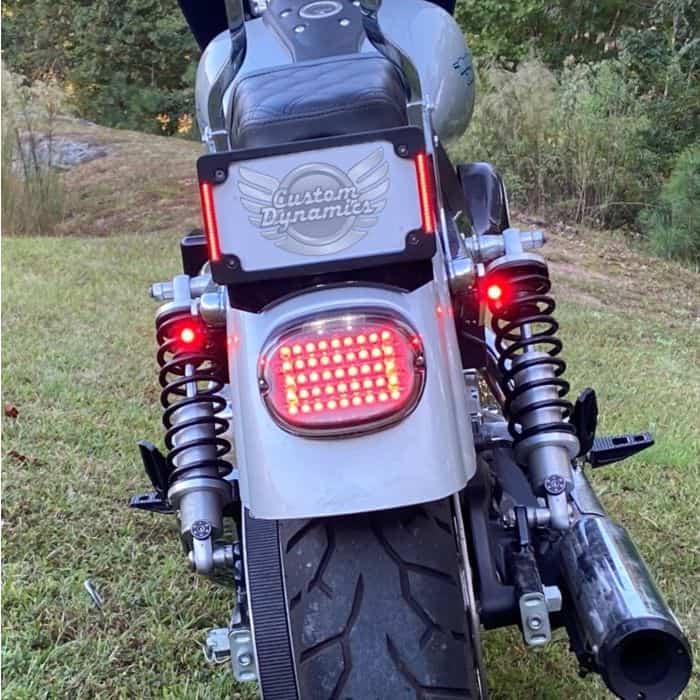 CUSTOM-DYNAMICS®-LOW-PROFILE-LED-TAILLIGHT-1
