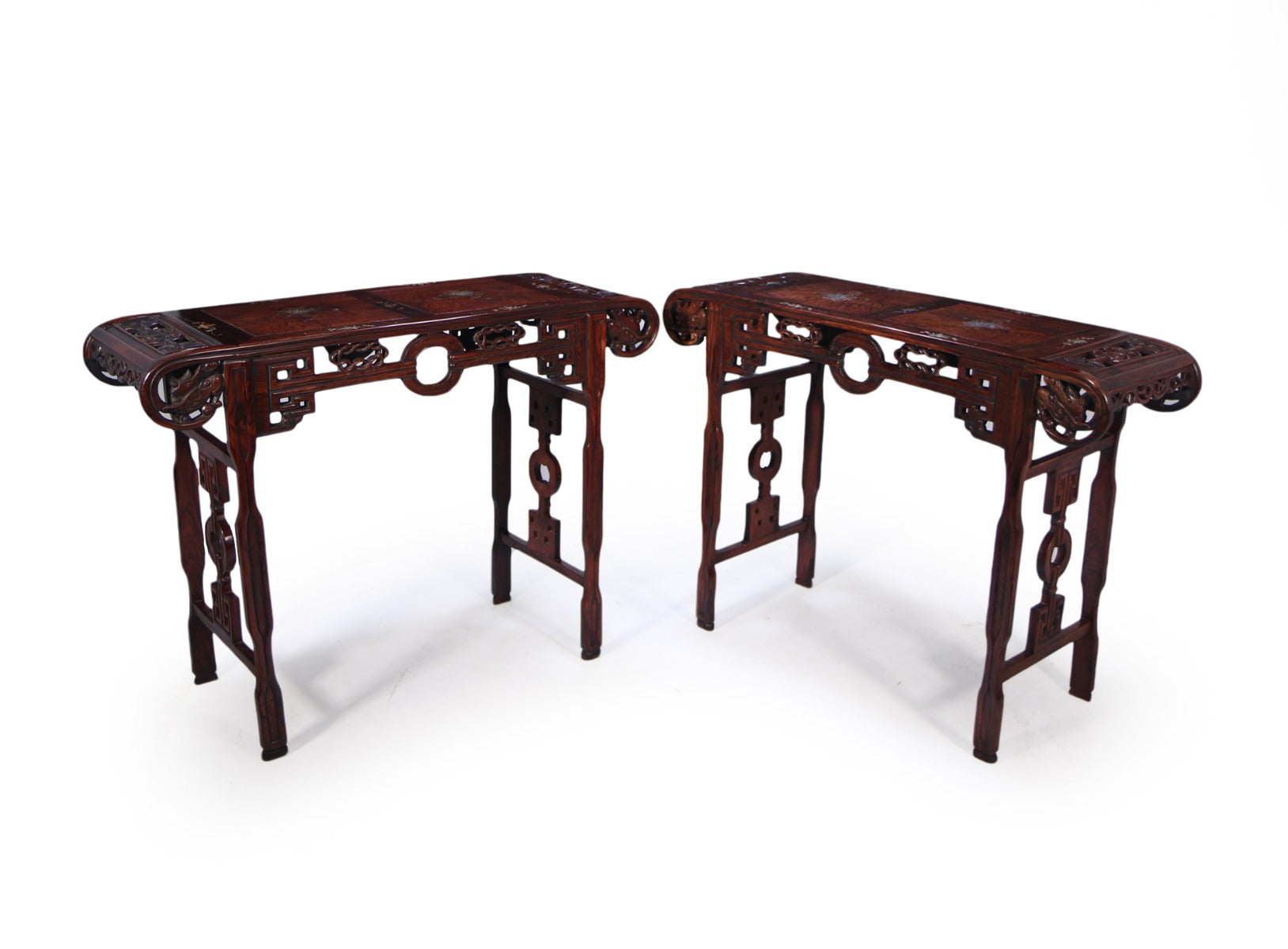 pair_of_chinese_hardwood_console_tables_871345c7-2a5c-4a2a-8190-893507eb7235