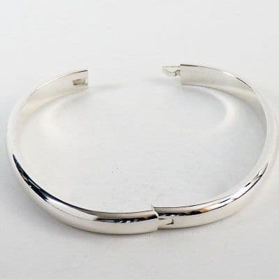 925-solid-silver-plain-solid-hand-crafted-heavy-oval-bangle-that-opens-hidden-clas-3-5012-p