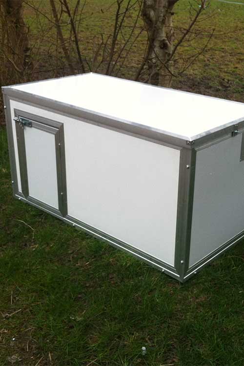 plastic-thermal-dog-cabin-extra-large-2