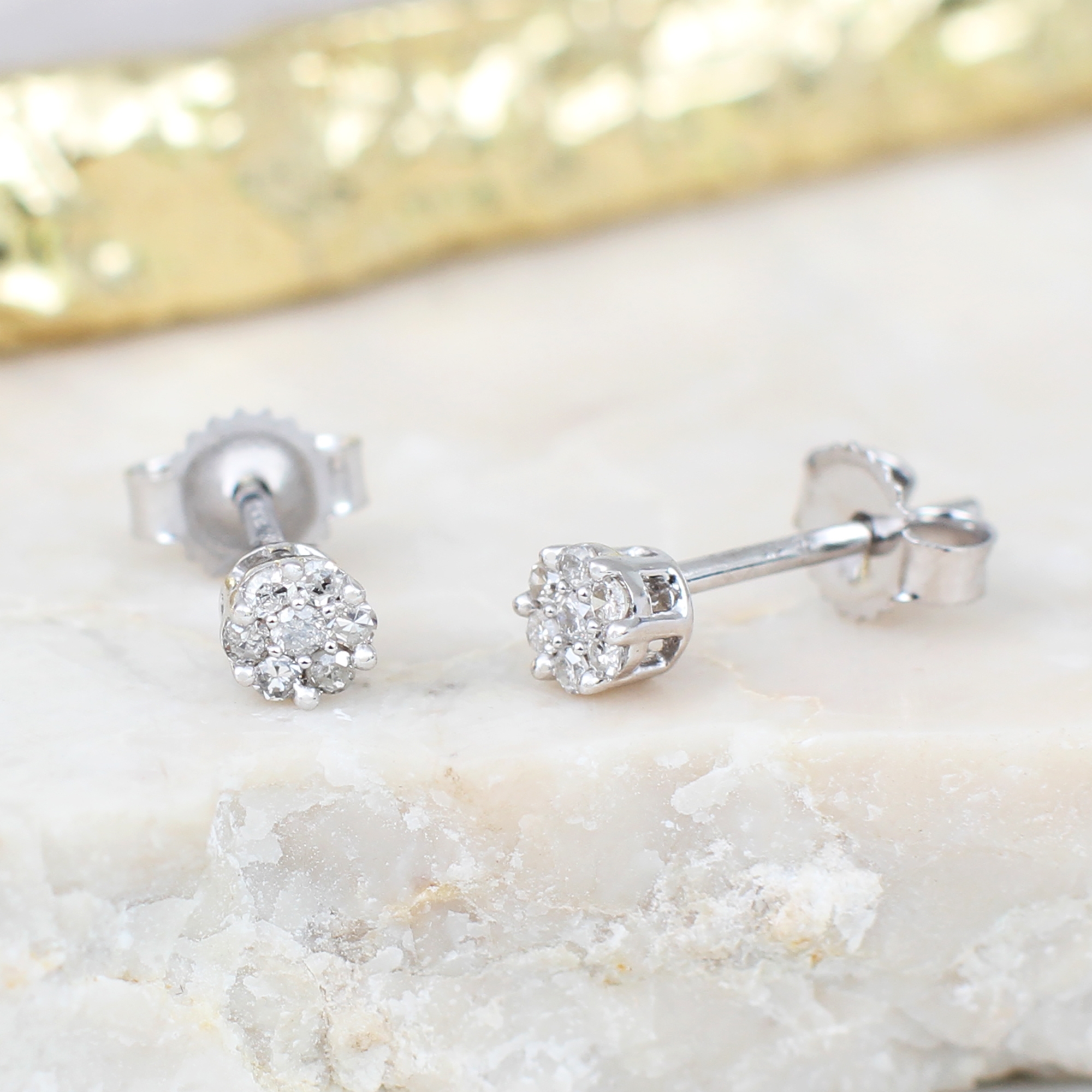 9 Ct White Gold And .10 Ct Diamond Cluster Earrings – Hurley Burley