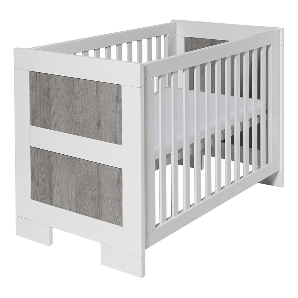 BabyStyle Chicago Cot Bed