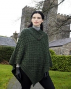 Super Soft Aran Poncho, S/M / green – The Donegal Shop