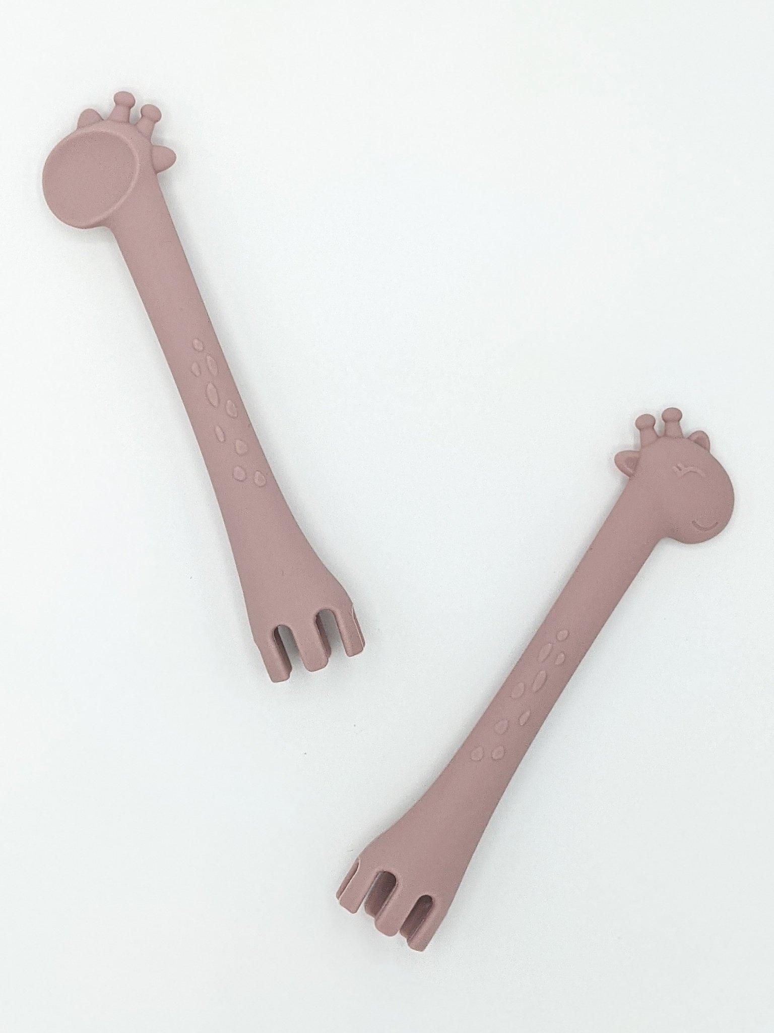 2 in 1 giraffe silicone Spoon/fork Blush – Children’s Silicone Tableware – Tiny Roo