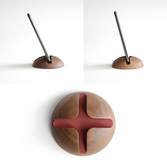 Button Phone Stand Red – Blank Space