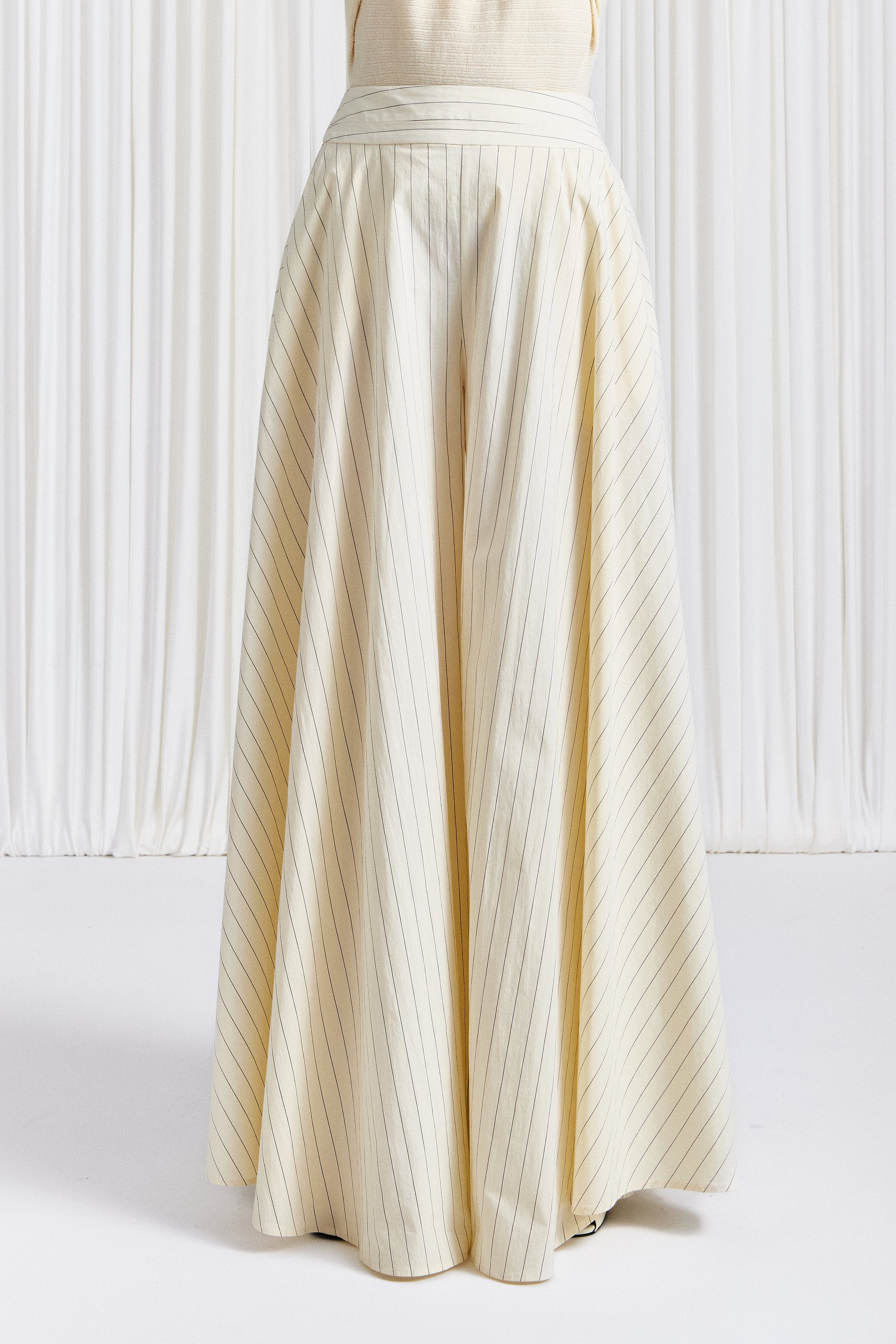 The Lumen Trousers UK10 – Luxury Womenswear From London – Palmer Harding