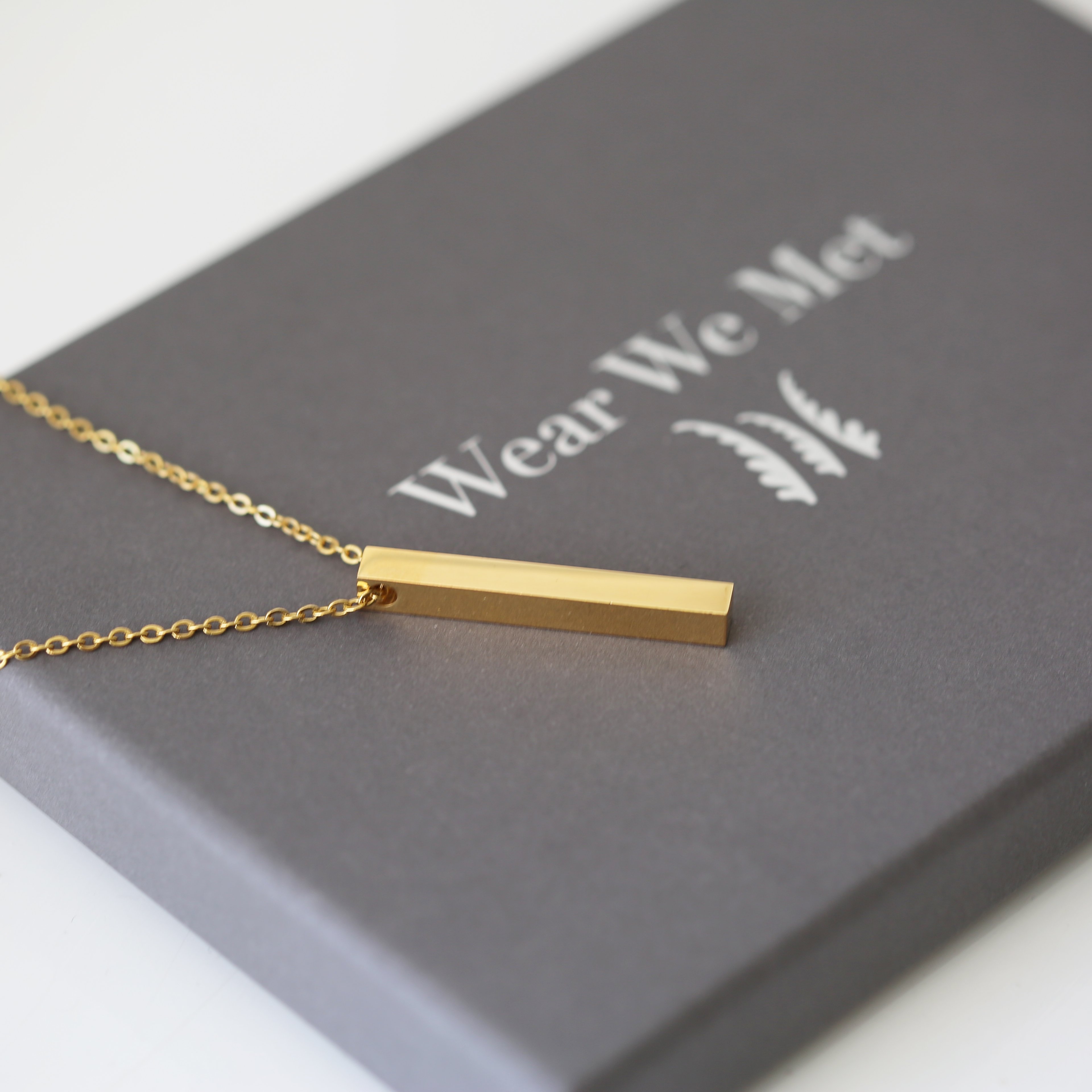 Handwriting Bar Necklace – Gold – WWM – Architect Watches