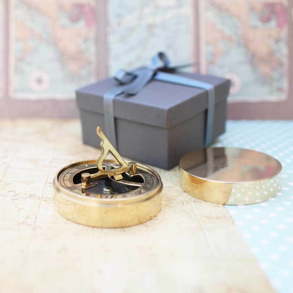 Personalised Nautical Sundial Compass – Hearts – Architect Watches