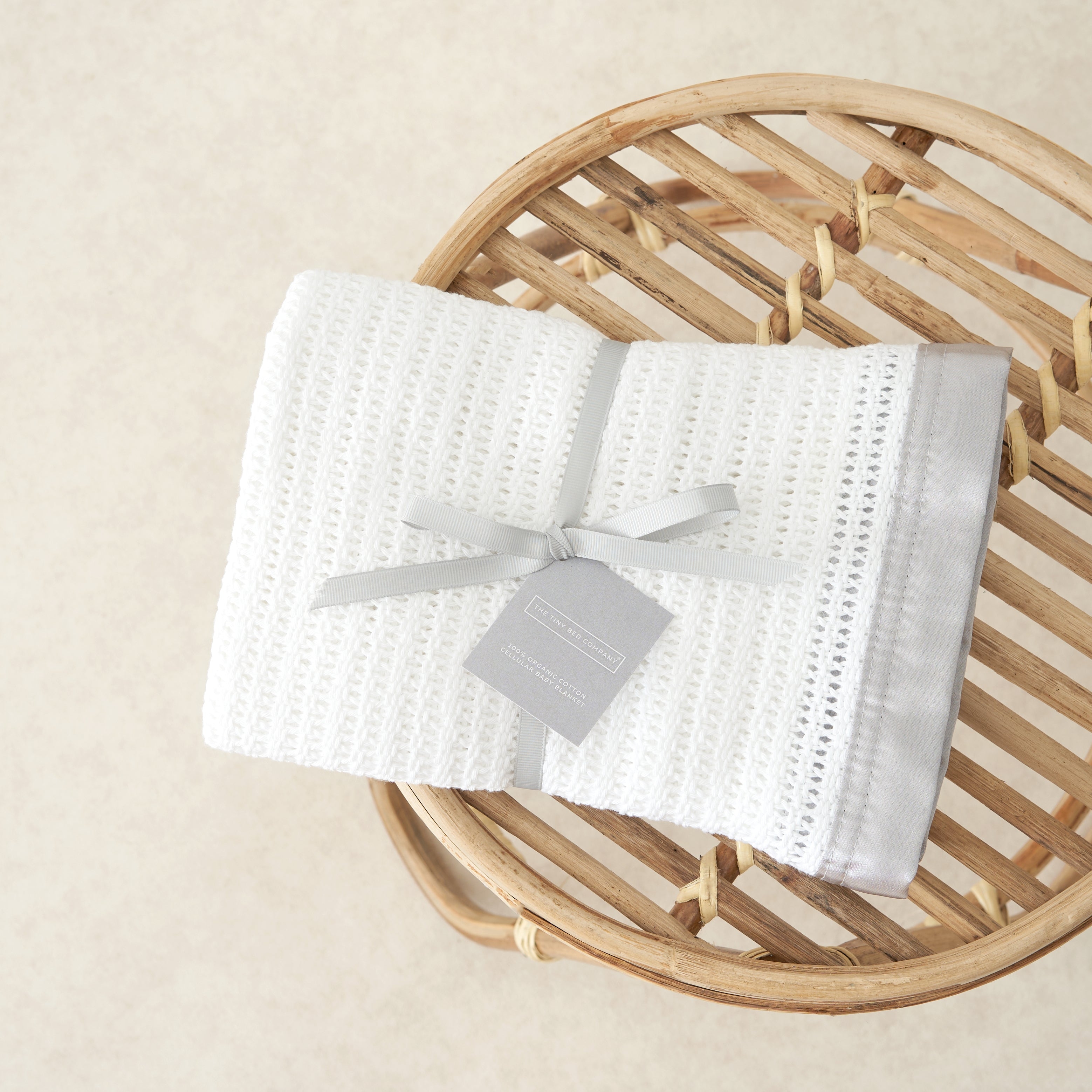Luxury 100% Organic Satin Edged Baby Blanket – Medium (Grey & Grey), White & Grey Satin – The Tiny Bed Company