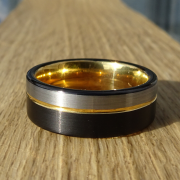 The Gold Unity Mens Womens Tungsten Wedding Wonder Ring UK U / US 10 / 8mm – Rock Solid Rings