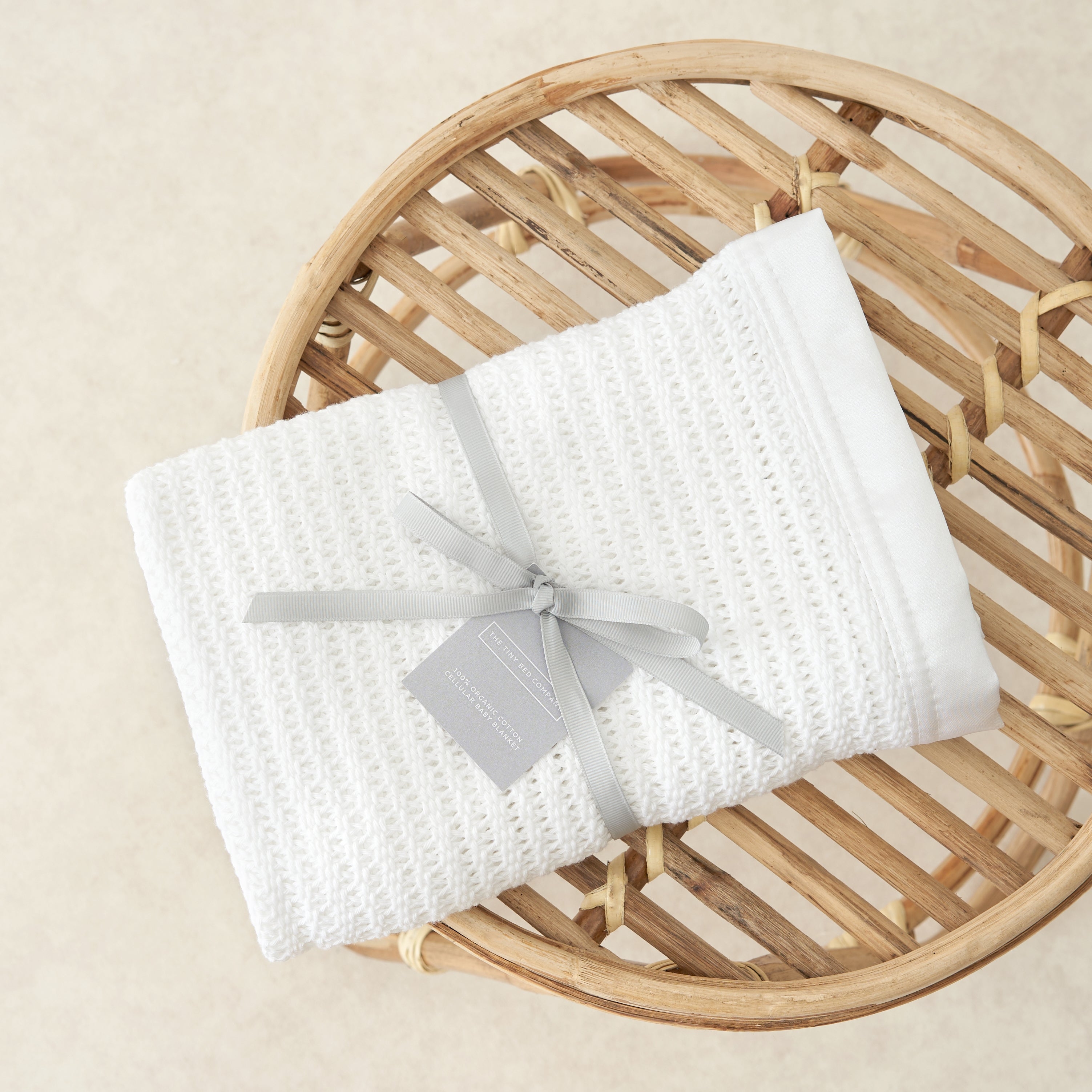 Luxury 100% Organic Satin Edged Baby Blanket – Medium (White & Grey), White & White Satin – The Tiny Bed Company